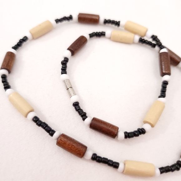 Wood beaded Necklace with Screw on Connector - Picture 3 of 5